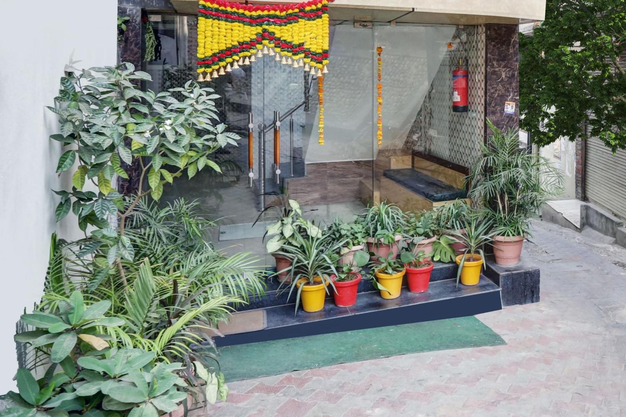 Hotel O Jammu Near Ragunath Bazaar Formerly Goodwill Buitenkant foto