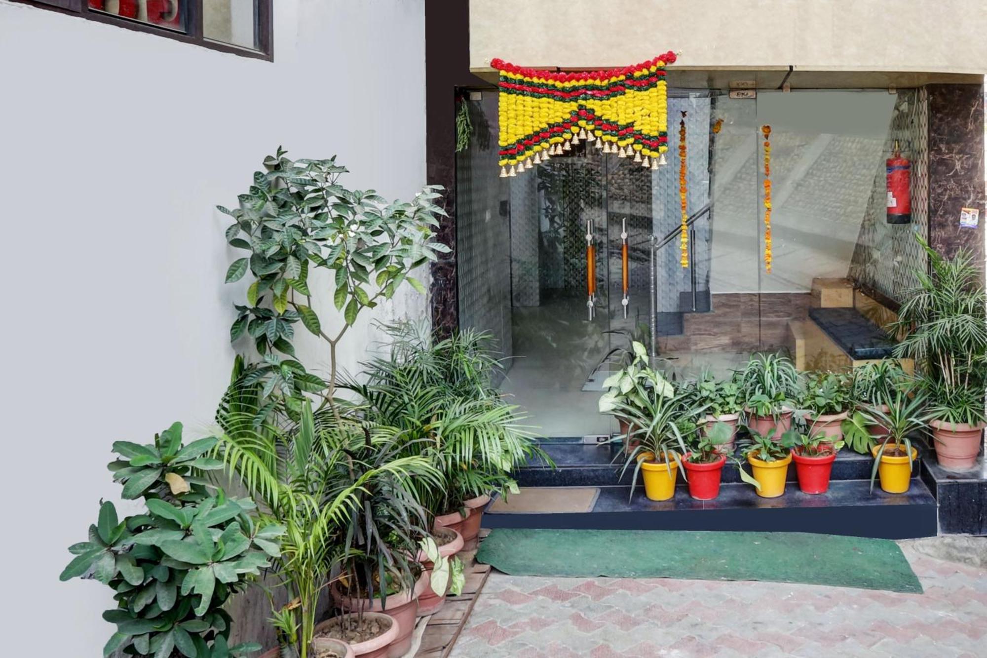 Hotel O Jammu Near Ragunath Bazaar Formerly Goodwill Buitenkant foto