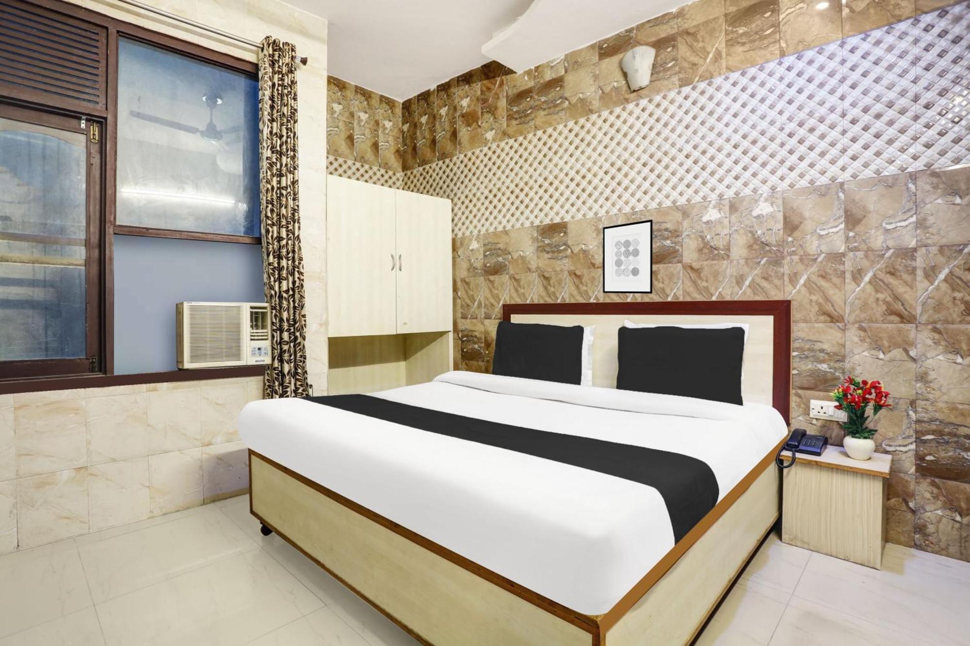 Hotel O Jammu Near Ragunath Bazaar Formerly Goodwill Buitenkant foto