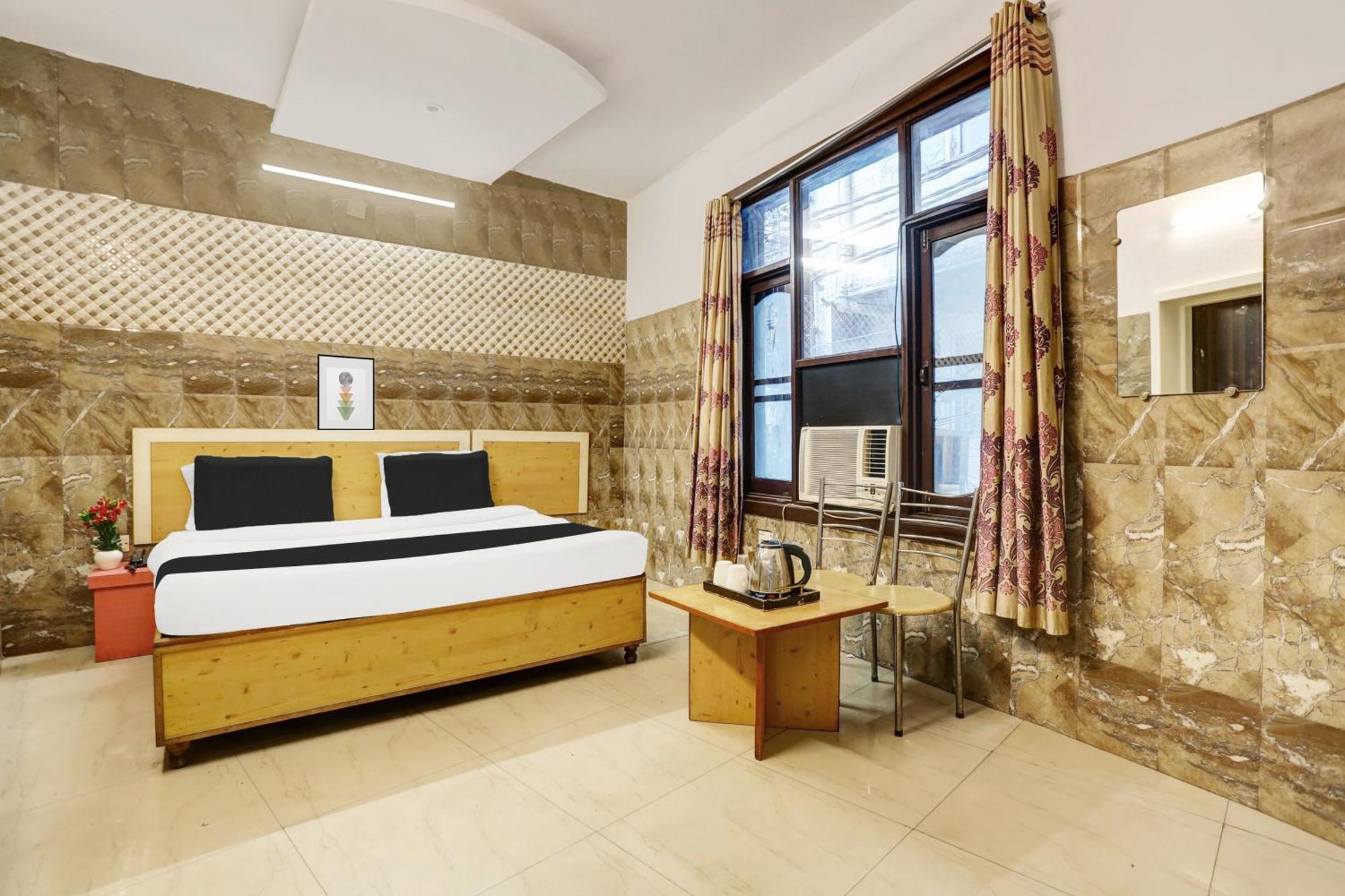 Hotel O Jammu Near Ragunath Bazaar Formerly Goodwill Buitenkant foto