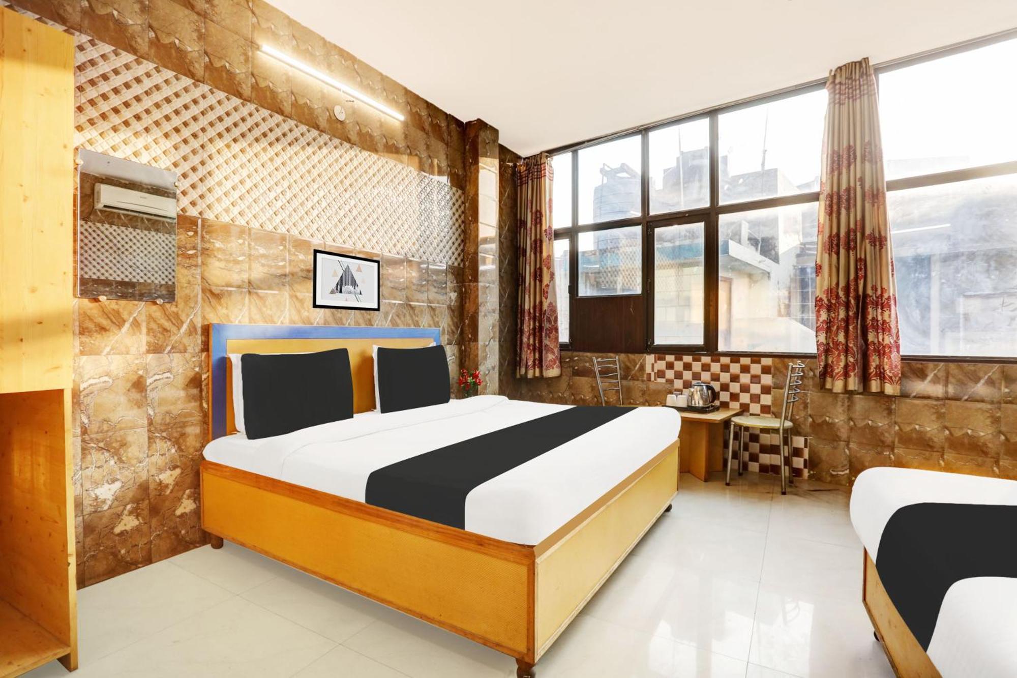 Hotel O Jammu Near Ragunath Bazaar Formerly Goodwill Buitenkant foto